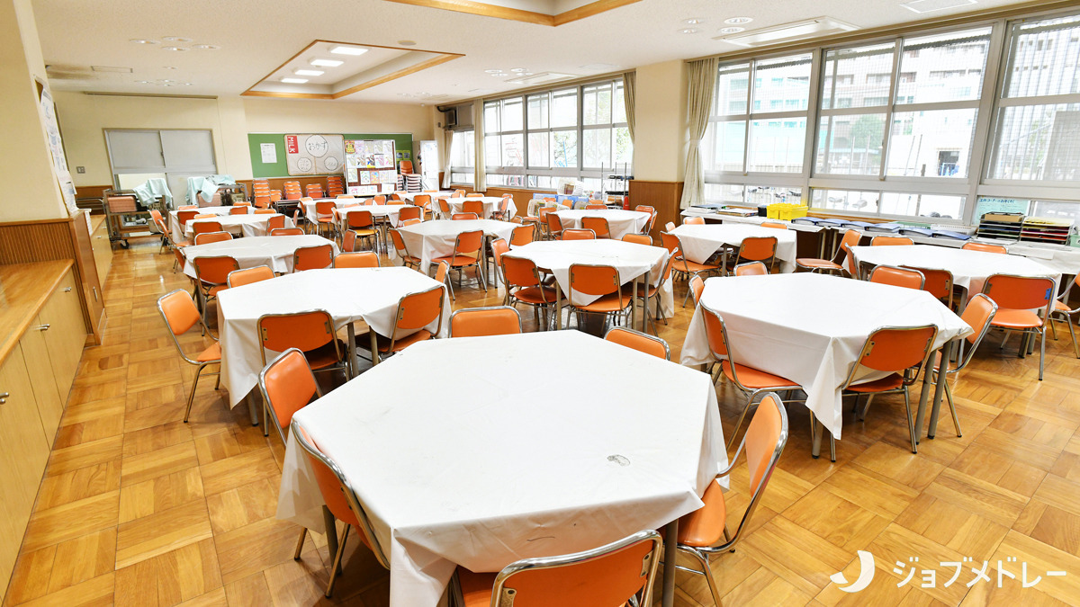 江東きっずクラブ三砂（放課後児童支援員/学童指導員の求人）の写真2枚目：明るく広々とした施設内です！【三砂】