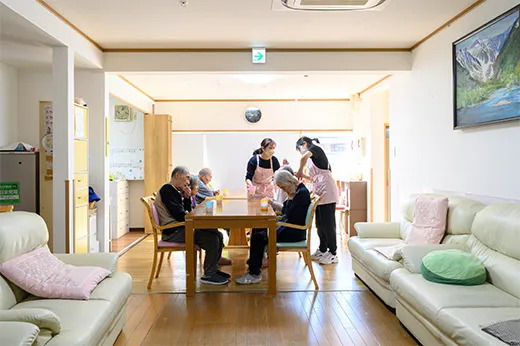 ケアホーム愛生（たかやす）（介護職/ヘルパーの求人）の写真3枚目：