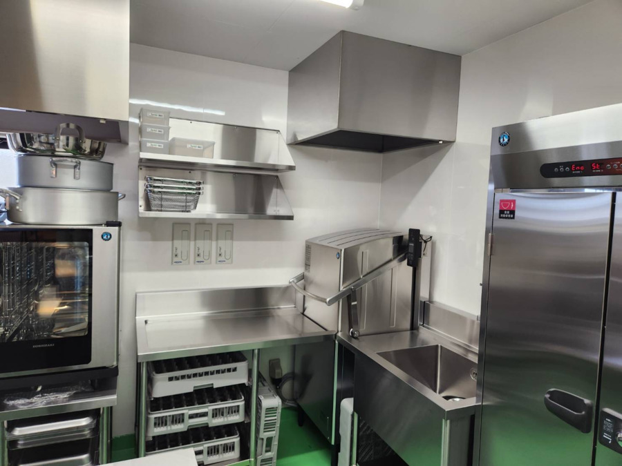 株式会社京料理花萬 サービス付き高齢者向け住宅春風内の厨房(調理師/調理スタッフの求人)の写真6枚目: