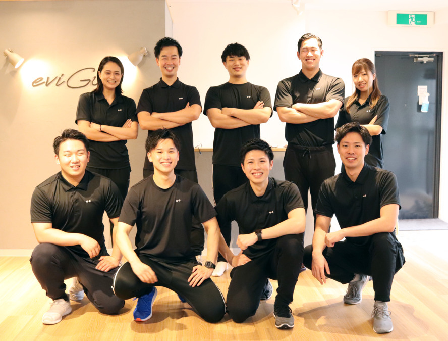 eviGym 武蔵小杉店（インストラクターの求人）の写真7枚目：evigym初期メンバーです！