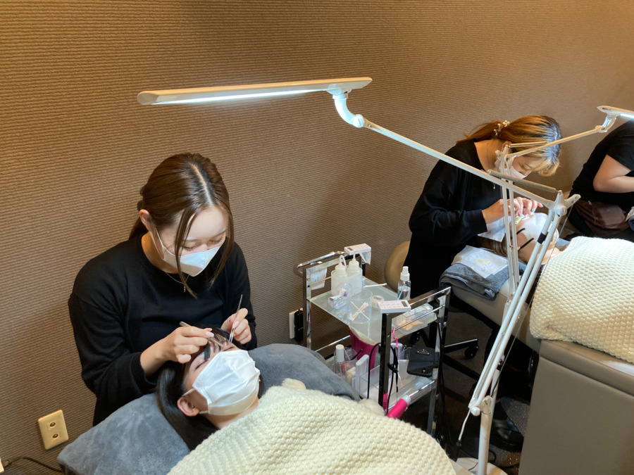 アイラッシュサロン Slange横浜（アイリストの求人）の写真4枚目：