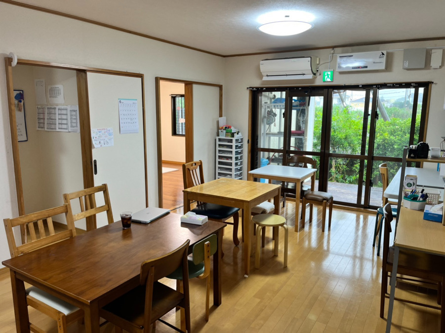 児童発達支援・放課後等デイサービス おもちゃ箱なご(児童指導員/指導員の求人)の写真2枚目: