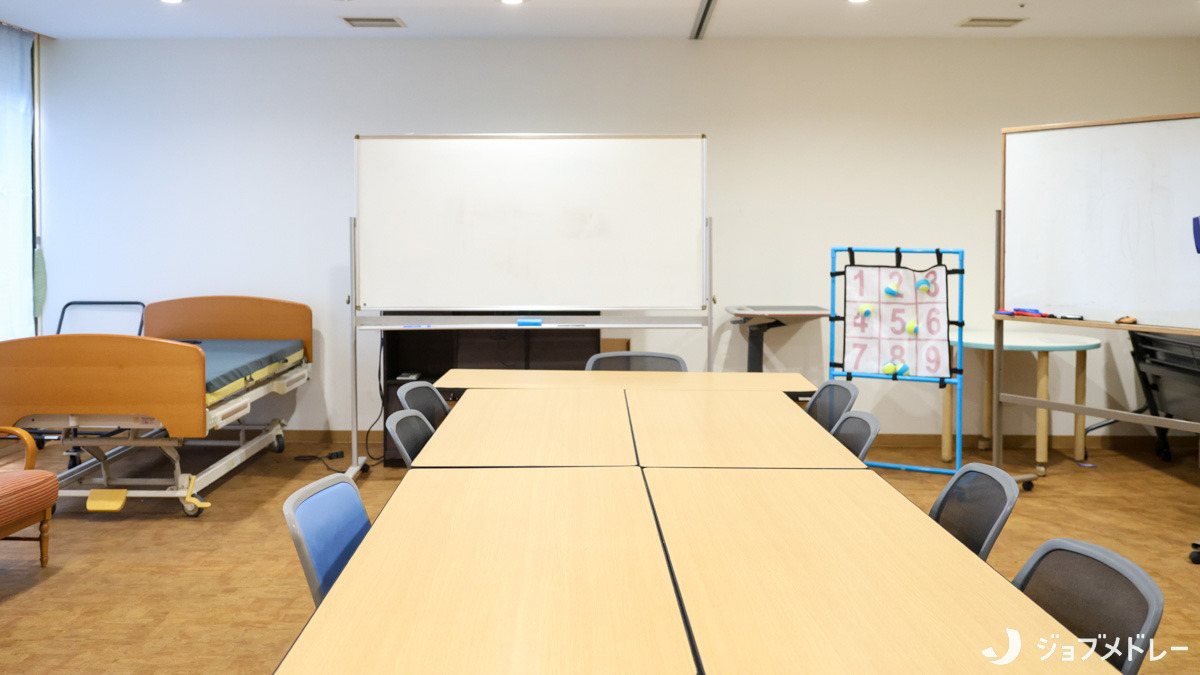 特別養護老人ホームたまプラーザ倶楽部（管理栄養士/栄養士の求人）の写真17枚目：多目的スペースの様子です