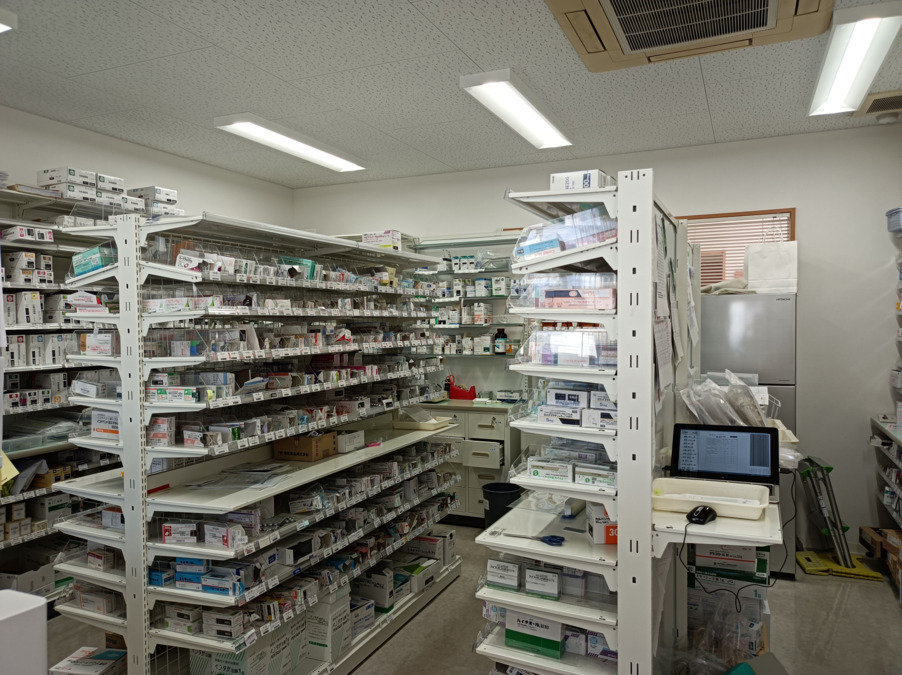 溝上薬局 大和国分店の写真2枚目：