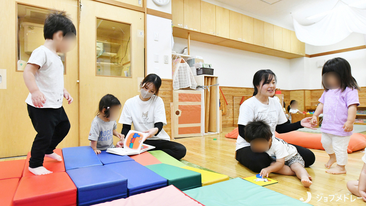 たんぽぽ保育園（看護師/准看護師の求人）の写真8枚目：裸足で元気いっぱい過ごしています