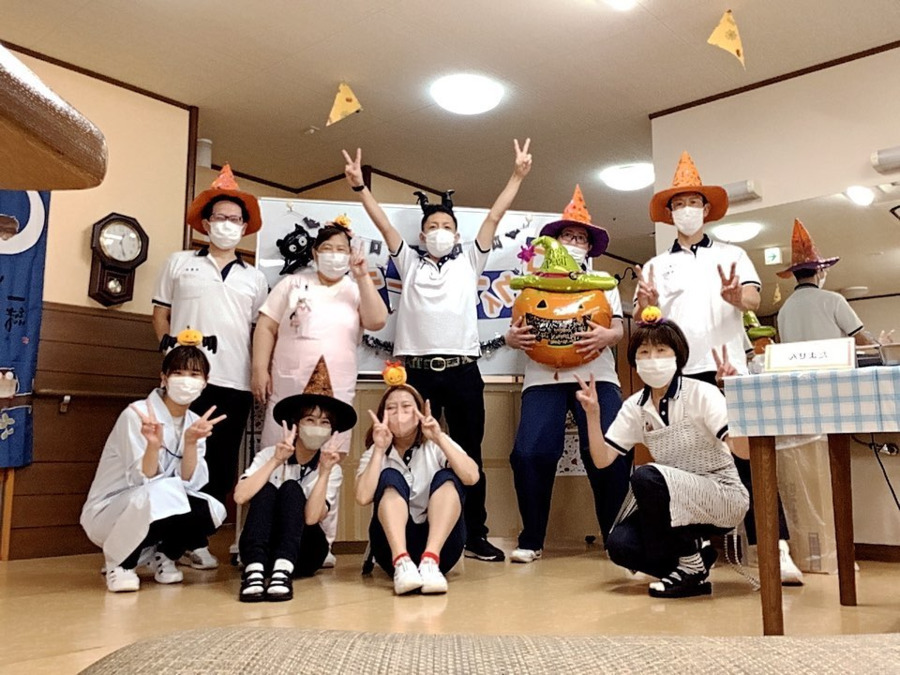 ユニット型 特別養護老人ホーム 豊治 共愛の里（介護事務の求人）の写真4枚目：ハロウィンも楽しみにしています
