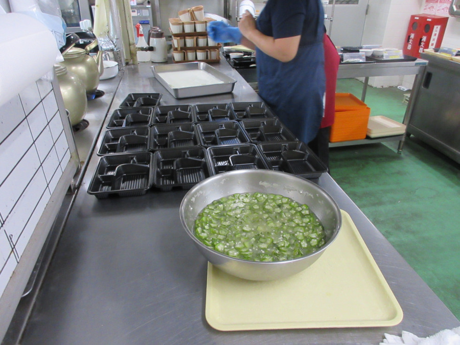 介護付き有料老人ホーム　サンライズ茂原（調理師/調理スタッフの求人）の写真9枚目：BCP訓練等では、ディスポーサル容器での提供を行う場合もあります。