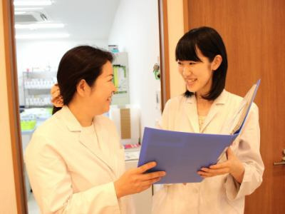 フラワー薬局 保谷駅南口店の写真