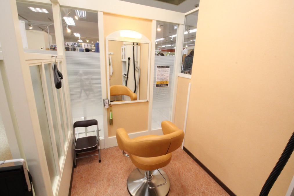 カットコムズ 小杉店の写真2枚目：