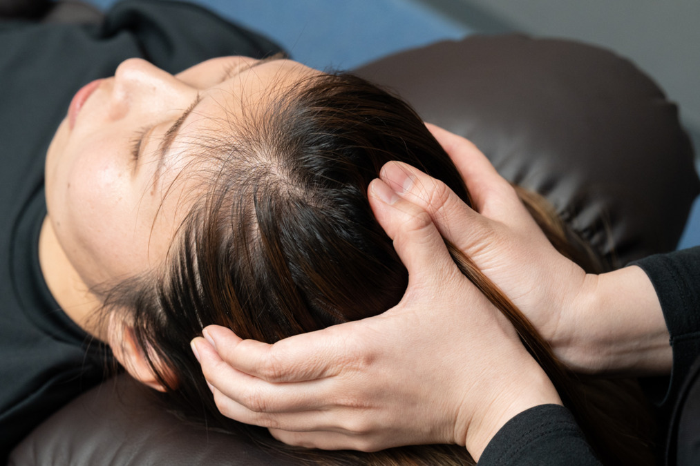 ドライヘッドスパ専門店 　仙豆のちから 心斎橋店【2024年11月オープン】（エステティシャン/セラピストの求人）の写真4枚目：手や体を痛めない施術方法を学ぶことが出来るので安心です