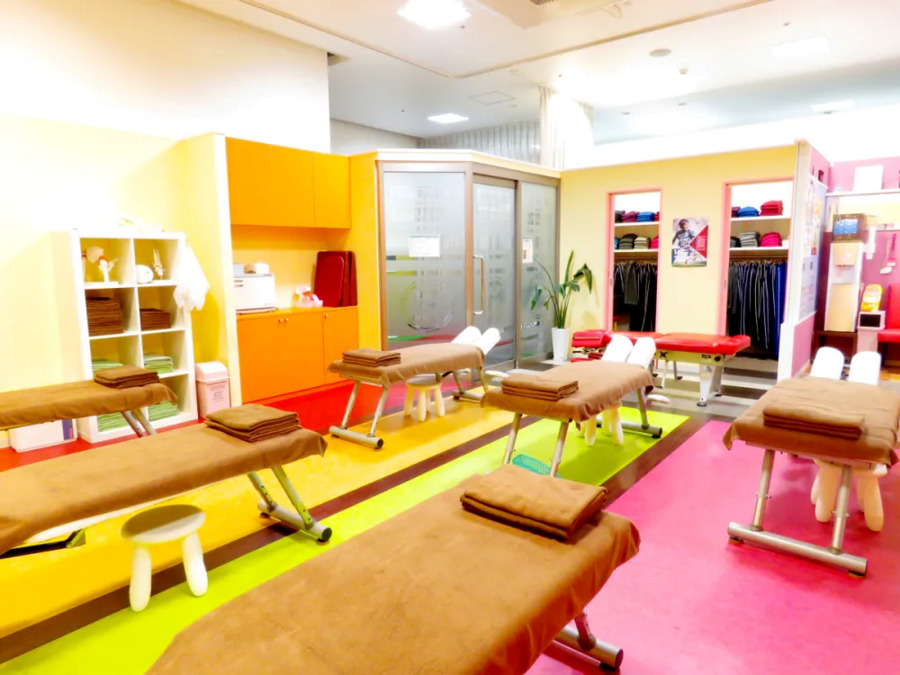 カラダファクトリー イオンスタイル新百合ヶ丘店（整体師の求人）の写真3枚目：