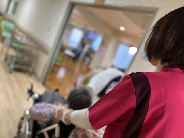 有料老人ホームサンビレッジ三鷹(介護タクシー/ドライバーの求人)の写真3枚目: