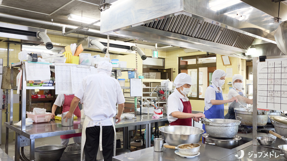 介護老人保健施設　はなみずき（看護師/准看護師の求人）の写真26枚目：お食事のご用意を行う厨房です