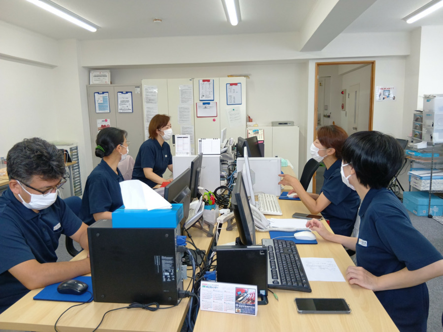 ガイア訪問看護ステーション 練馬(理学療法士の求人)の写真5枚目:打合せを密にして情報共有をしています