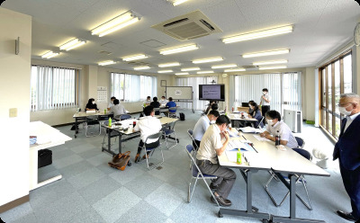 きすげ薬局（薬剤師の求人）の写真4枚目：年間研修