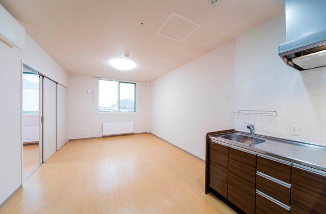 サービス付き高齢者向け住宅 えんじゅ山の手(介護職/ヘルパーの求人)の写真6枚目:居室のお掃除などお任せします☆