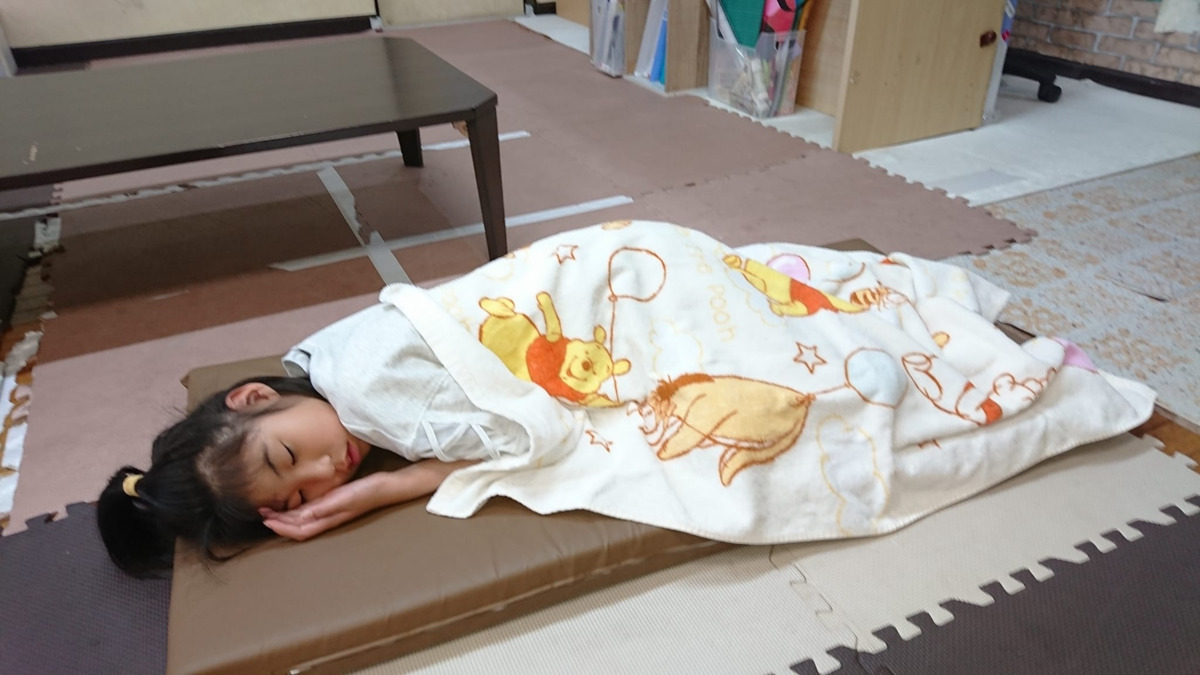 放課後等デイサービスみらい（保育士の求人）の写真4枚目：眠たい時、疲れた時もゆっくり休める環境があります。