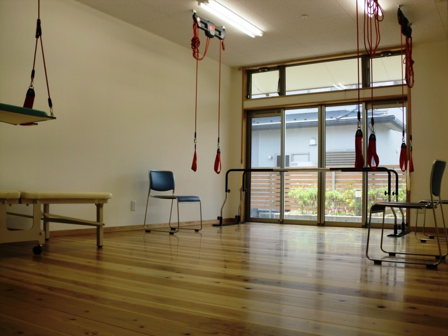 高齢者生活支援住宅 まめのき園の写真3枚目:まめのき園 リハビリ室
