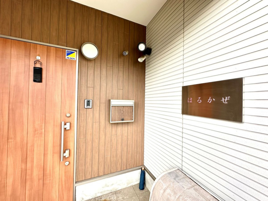 グループホーム はるかぜの写真4枚目:「いってきます」「おかえりなさい」の声が温かい玄関