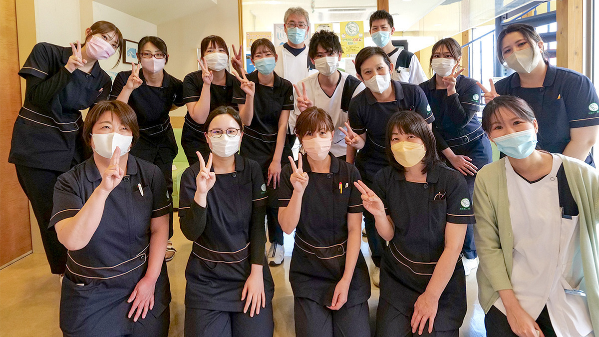 苅田スマイル歯科小児歯科医院の写真2枚目：チームワーク抜群！見学でお確かめ下さい