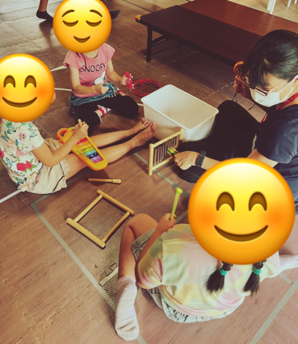 児童発達支援・放課後等デイサービス Kiddy四日市南～くすの家～の写真4枚目：プチ演奏会してます☆