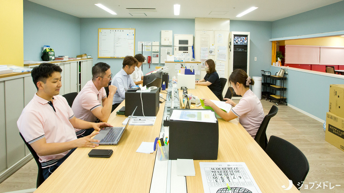 住宅型有料老人ホーム ヴェルハーモニー East【2025年08月01日オープン】の写真20枚目：幅広い年代のスタッフが活躍中です♪