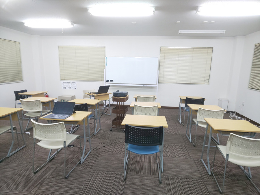 放課後等デイサービス こすもすカレッジジュニア新松戸教室（保育士の求人）の写真2枚目：