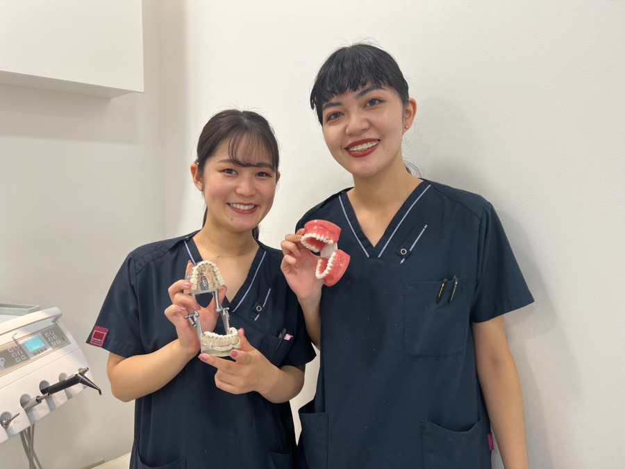札幌キュア矯正歯科(歯科技工士の求人)の写真5枚目:職種の垣根はなく全員で患者様と向き合っています!