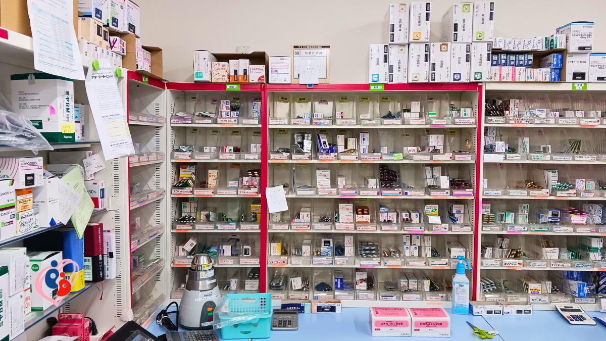 花みずき薬局（調剤事務の求人）の写真5枚目：薬棚の様子
