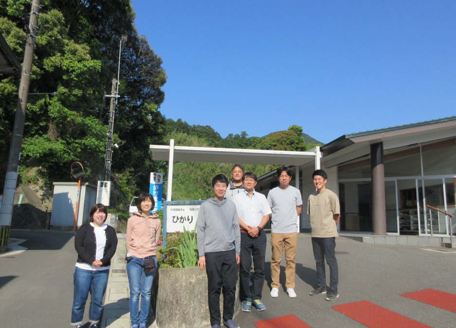 ひかり作業所（生活支援員の求人）の写真4枚目：未経験の方にも先輩職員がていねいに指導いたします