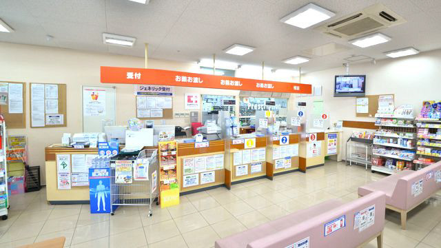 ココカラファイン薬局弁天町店の写真