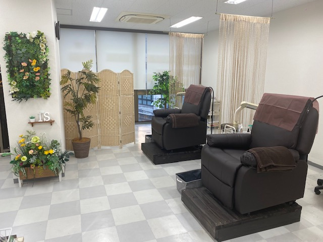 アイズ春日部店(アイリストの求人)の写真4枚目: