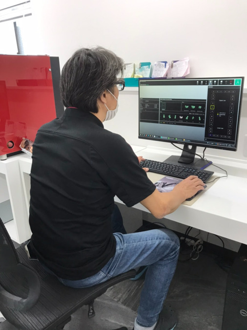 徳誠会技工所（歯科技工士の求人）の写真3枚目：QDTに症例発表するレベルの技工士も在籍致しております。