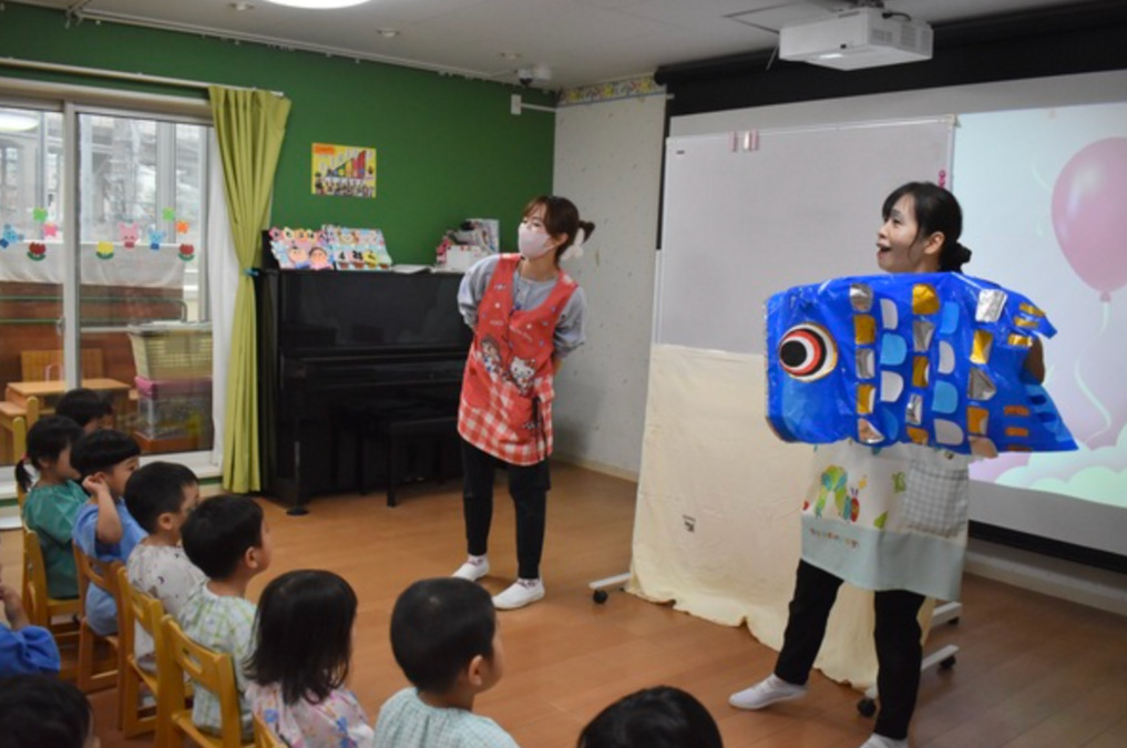 みなみ新松戸保育園の写真8枚目:5月の誕生会