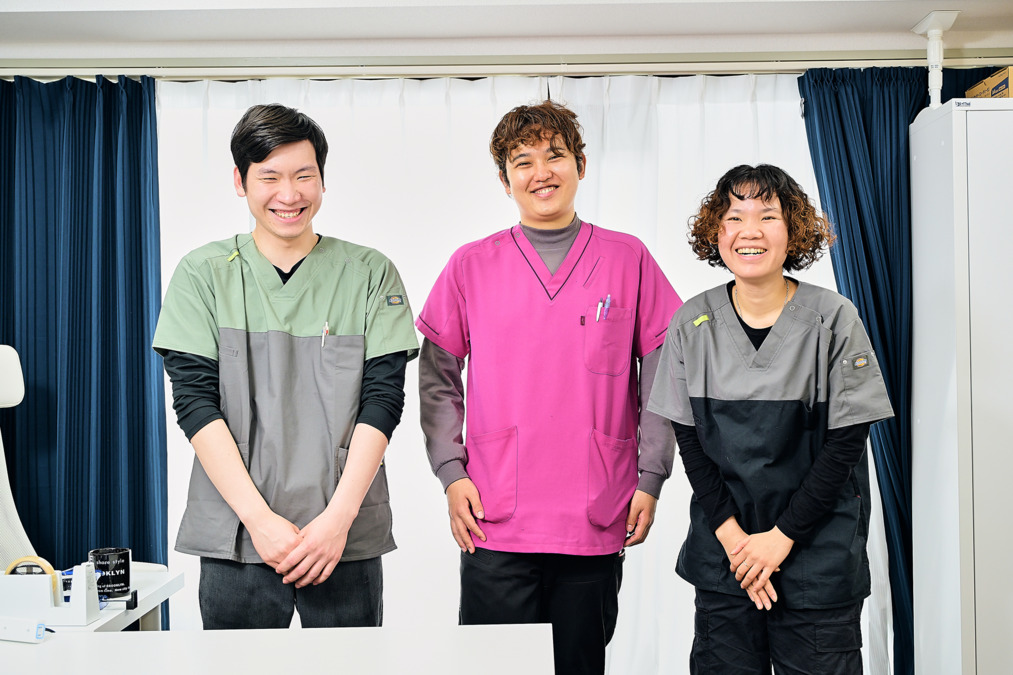 アウケアホーム墨田・定期巡回【2025年07月01日オープン】（介護職/ヘルパーの求人）の写真2枚目：スタッフ同士で連携・相談し、よりよいケアについてチームで考えます