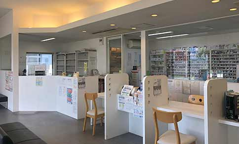 タカラ薬局 内橋（薬剤師の求人）の写真2枚目：タカラ薬局 内橋の内観