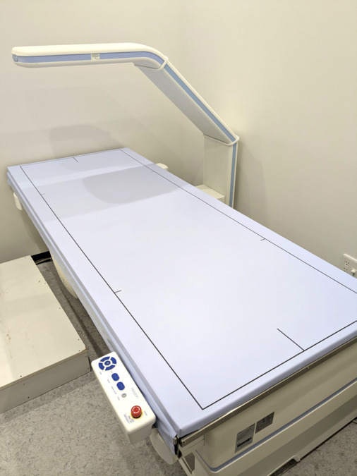 医療法人山清会 しみず骨粗鬆症・整形外科クリニック(理学療法士の求人)の写真5枚目:骨密度測定装置