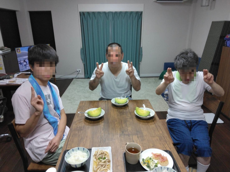 障がい者グループホーム アイドゥ みゆきヶ丘館の写真6枚目:利用者の皆さんも居心地良く過ごされてます。