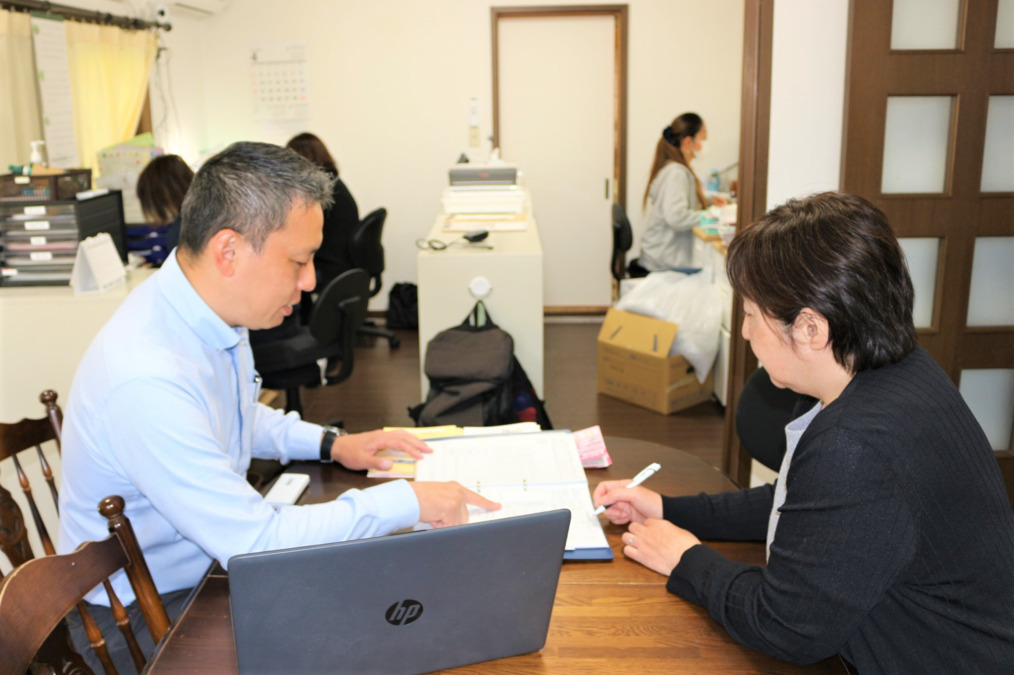 ケアプランちとせ（居宅介護支援事業所）（ケアマネジャーの求人）の写真2枚目：要望や環境を考慮し、心身の状態や家族の事情にあったケアプランを作成します。