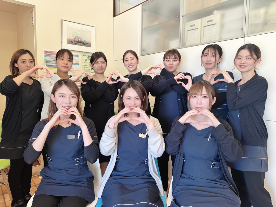 医療法人社団輝歯会 アップル歯科クリニック（歯科衛生士の求人）の写真7枚目：スタッフの定着率が良いのも当クリニックの自慢の一つです♪