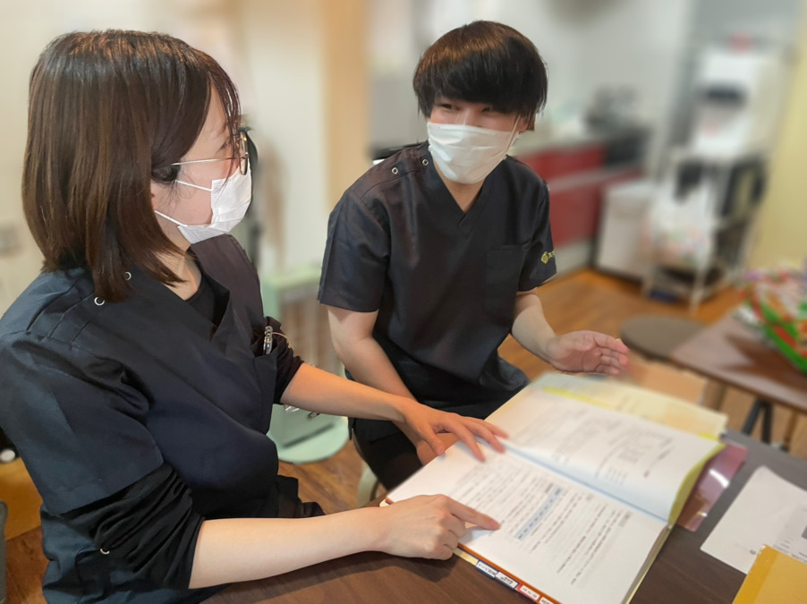 スマイル優訪問看護ステーション 西新井(看護師/准看護師の求人)の写真4枚目:楽しく、ユーモアあふれる申し送り