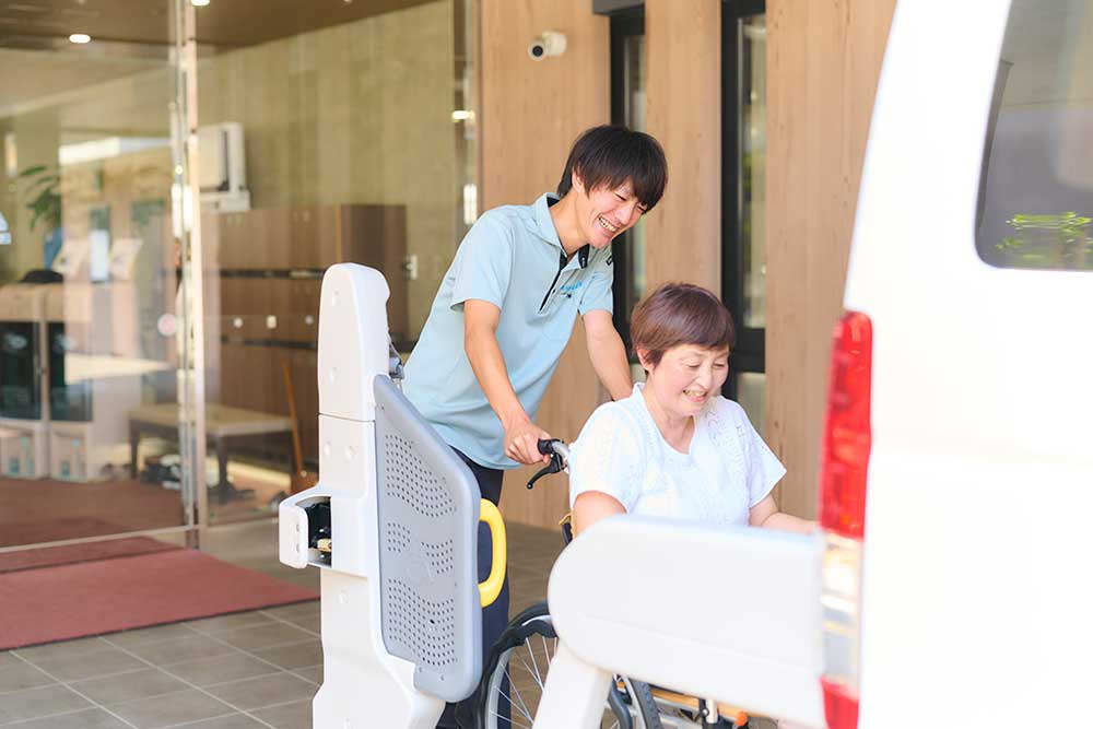 竹の塚明生苑（介護タクシー/ドライバーの求人）の写真2枚目：
