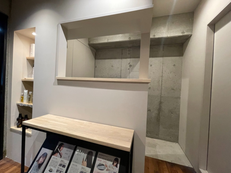 レセ新松戸駅前店（美容師の求人）の写真2枚目：新松戸駅前店内