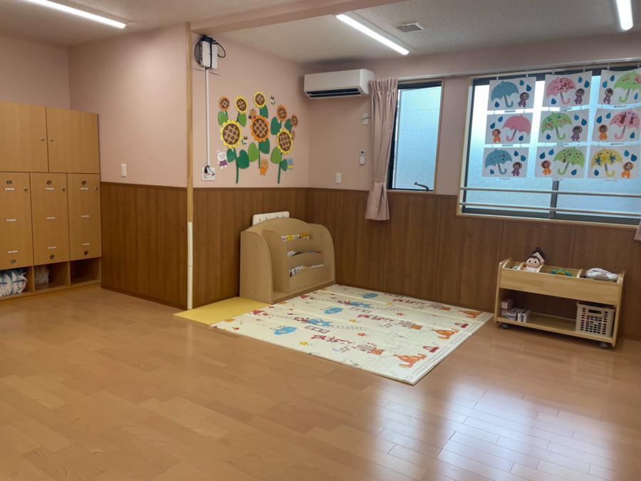 ありす南流山保育園（保育士の求人）の写真4枚目：「それぞれの人生（みち）を明るく照らす」を保育理念に掲げています