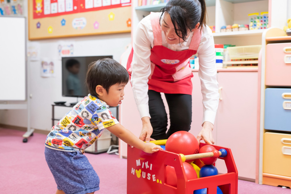 株式会社小学館集英社プロダクション ミキハウスキッズパル 川越まるひろ教室の写真1枚目: