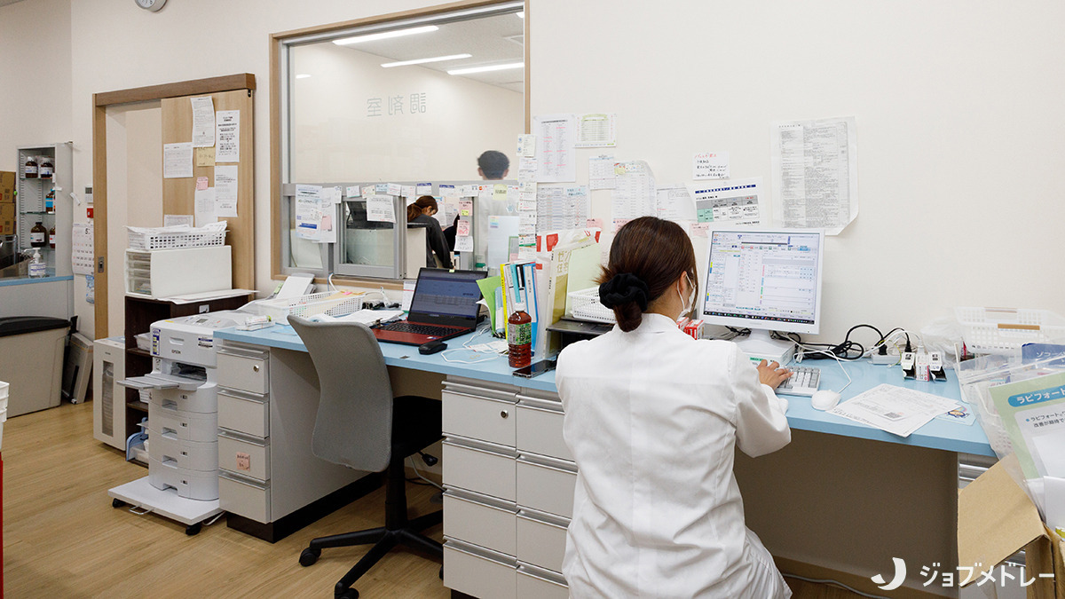 さくらい薬局岩瀬店の写真8枚目：けんせいクリニック、さくらがわ地域医療センターの処方箋を中心に対応しています