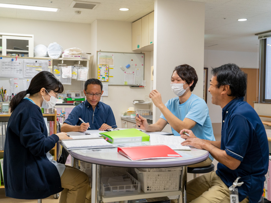 介護付有料老人ホームふれあいの森の写真2枚目：