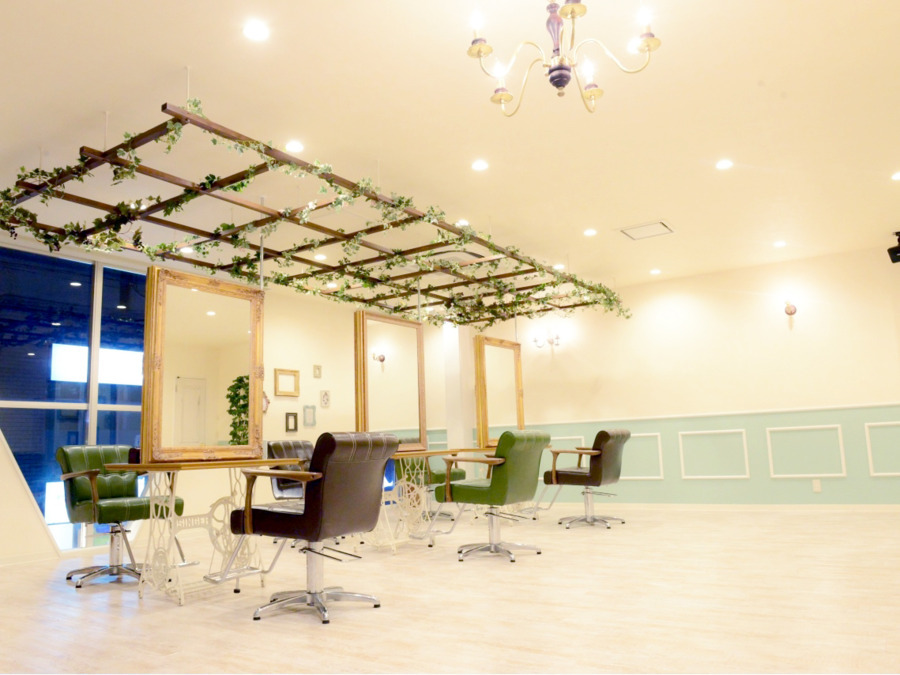 La Bonheur hair noble 新越谷店の写真2枚目: