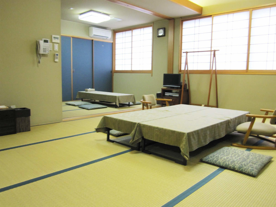 家族葬のファミーユ 花立ホールの写真2枚目:花立ホール 内観