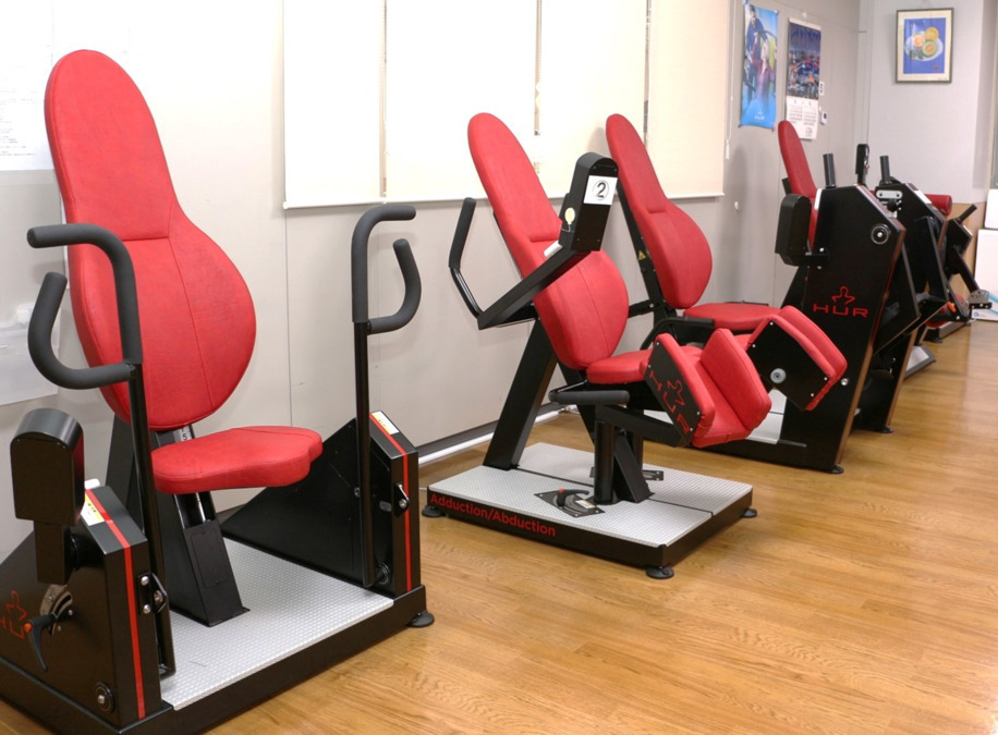 デイ・ケアやよい（介護職/ヘルパーの求人）の写真2枚目：最新式のマシンを用意して、
皆さまをお受け入れしています。